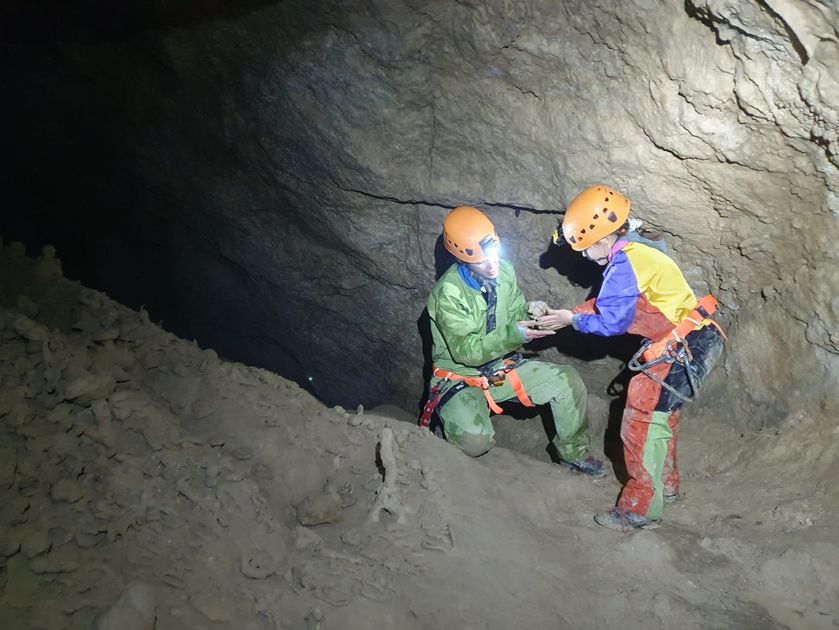 Spéléologie découverte - © ESC
