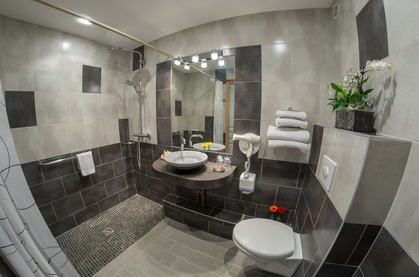 salle de bain Junior Suite - © Avantici
