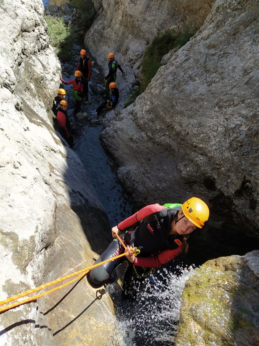 Descente en rappel au Canyon de Peyron Roux - © ESC