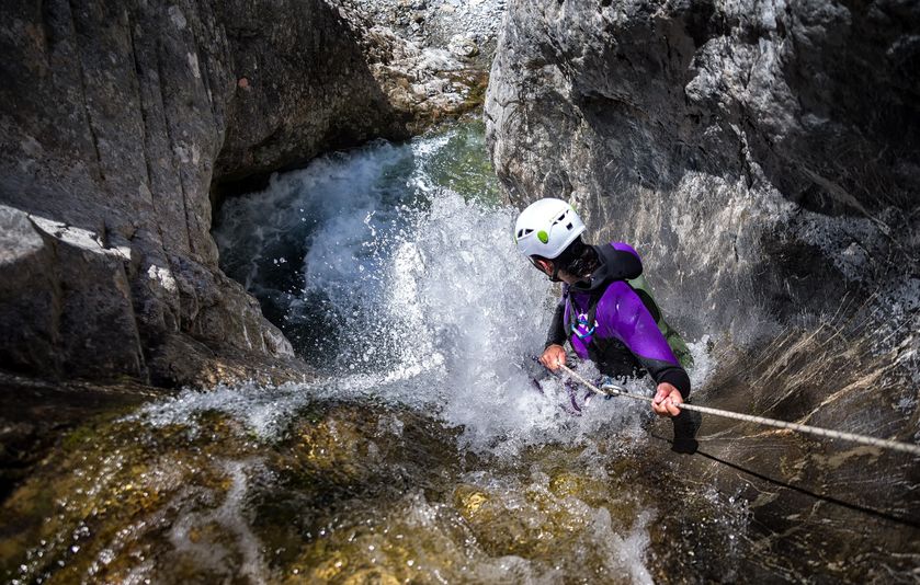 Canyoning avec Ecrins Spéléo Canyon - © ETIENNE.CORTI