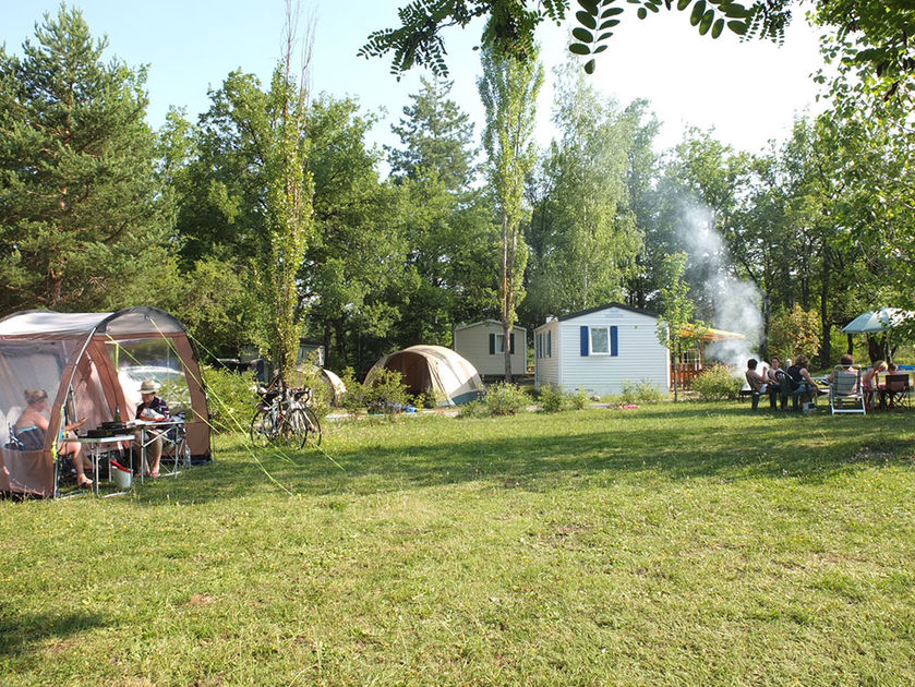 Emplacement de camping - © Les Bonnets