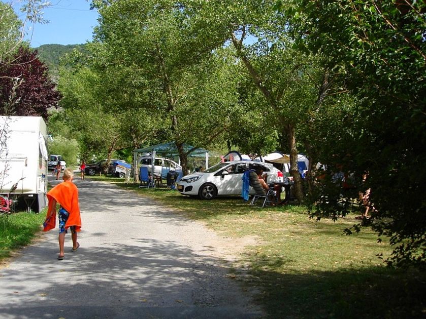 emplacements - © Camping du Lac