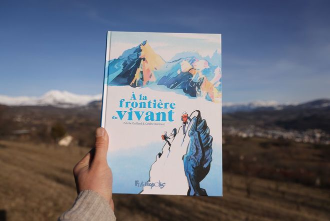Rencontre autour de la BD « A la frontière du vivant »_Gap - © Olivier Sabatier, Parc national des Ecrins. Rencontre autour de la BD « A la frontière du vivant »_Gap - © Olivier Sabatier, Parc national des Ecrins.