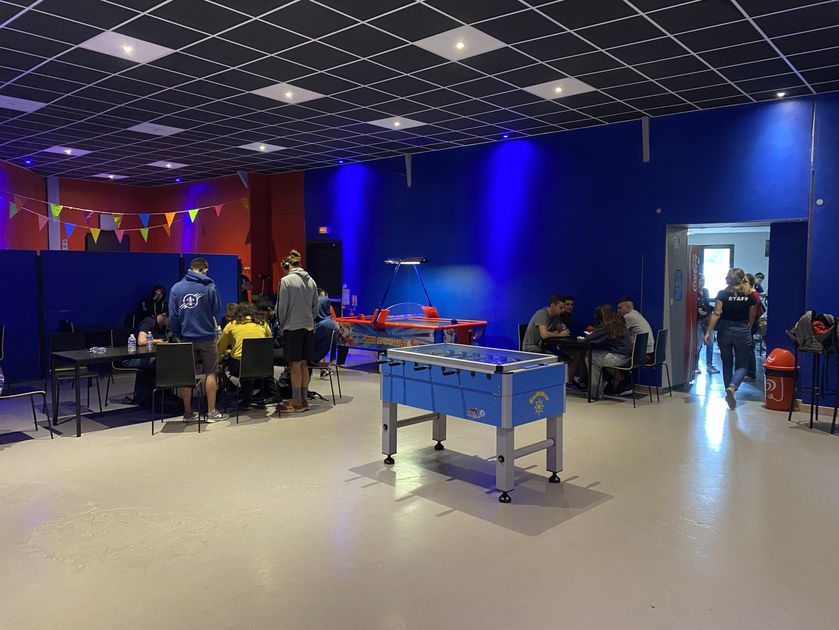 Salle arcade laser game gap - © Lasergames Gap