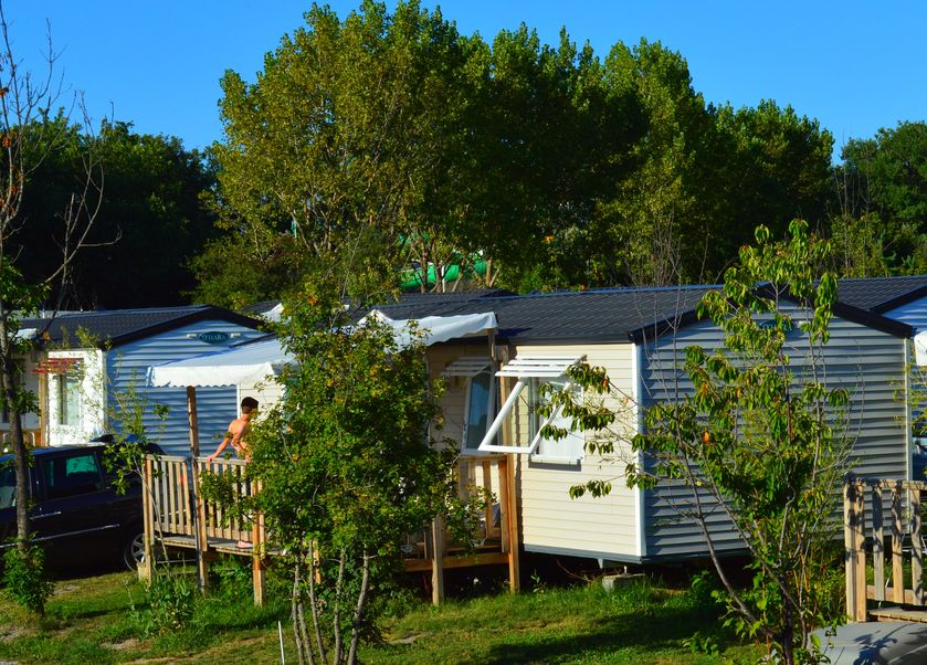 camping lac 2 - © JCardonna