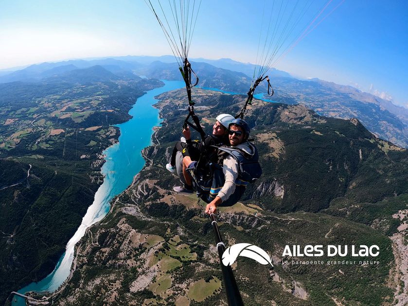 Ailes du Lac : parapente à Serre-Ponçon - © Ailes du Lac
