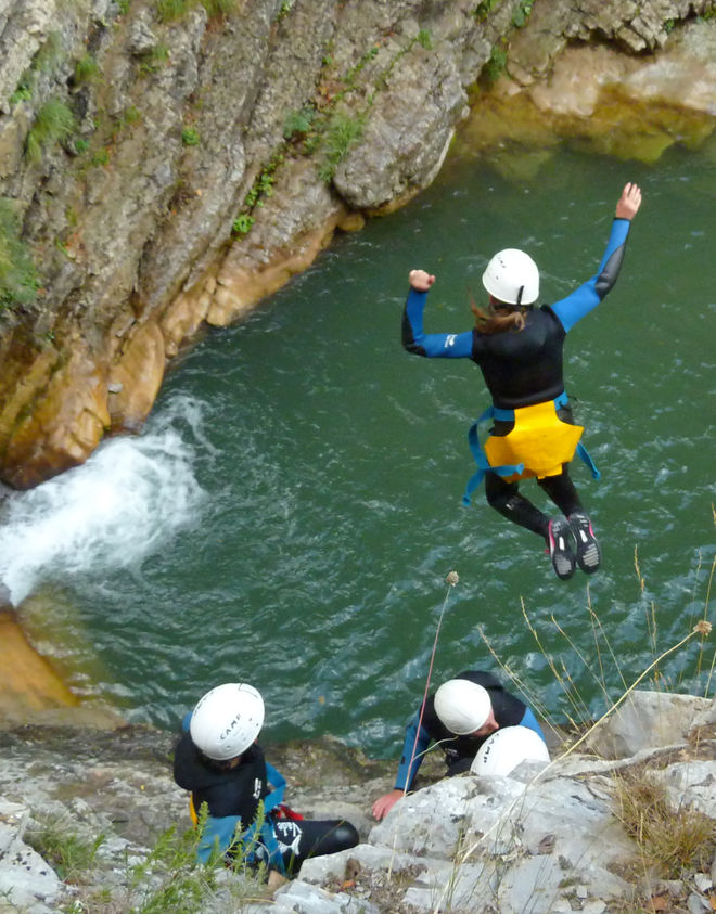 esprit montagne canyon - © esprit montagne gap esprit montagne canyon - © esprit montagne gap