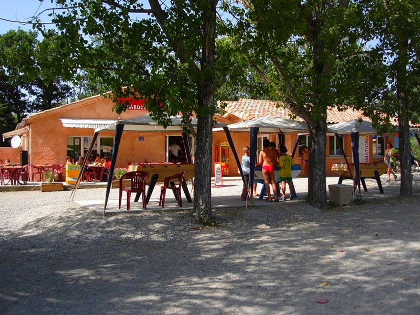 bar - snack - resto - © Camping du Lac