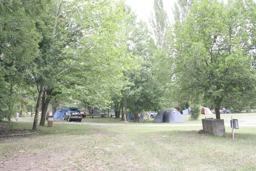 Emplacement de camping - © Les Bonnets