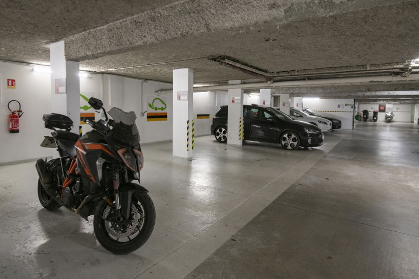 Garage - © Elisabeth Rossolin