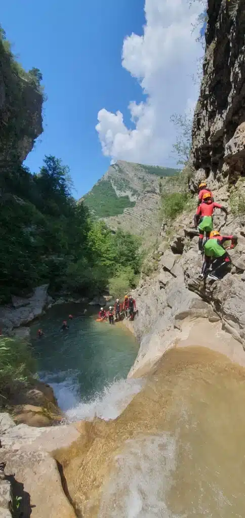 Canyoning découverte - Canyon de Rabou_Rabou - © Ecrins Spéléo Canyon